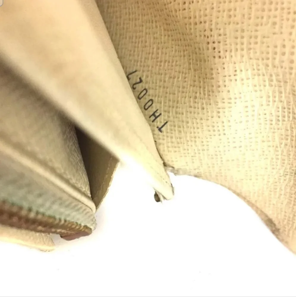 Louis Vuitton pre owned